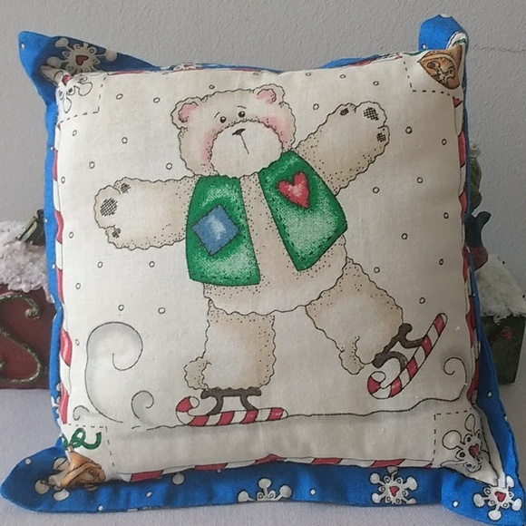 Handmade Charming Mini Reversable Christmas Cushions (5) - Picture 6 of 11